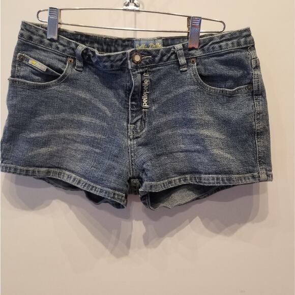 Pelle Pelle Denim Premium Short Shorts Lightweight Comfortable Women's Size 30 - Picture 5 of 14